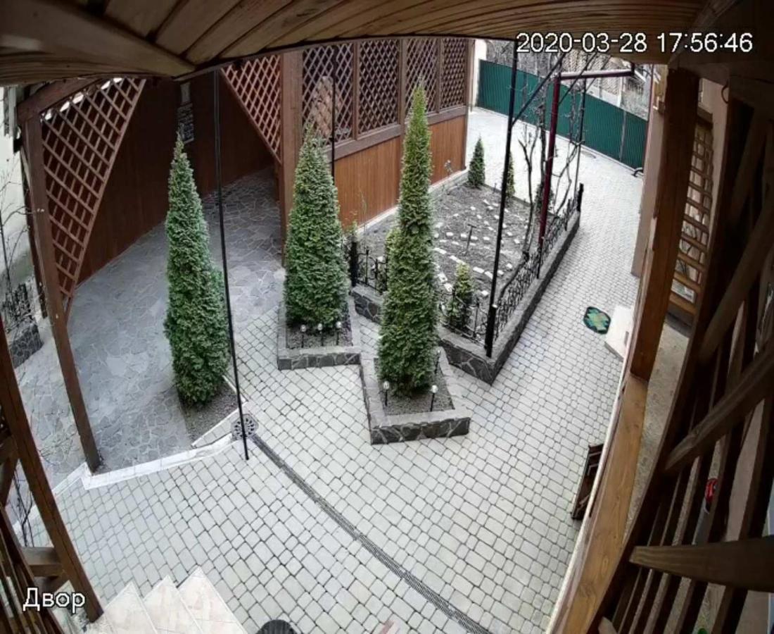 Садиба "У Юлії" Svalyava Exterior foto
